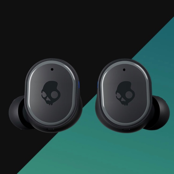 Skull head phones - Picture 3 of 3